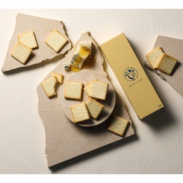 Bánh Factory Tokyo Milk Cheese Cookie Honey & Gorgonzola Hộp 9c